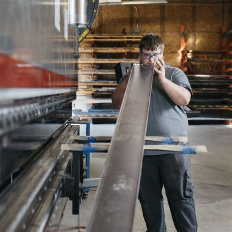 metal fabrication mcminnville oregon|SOLID FORM FABRICATION .